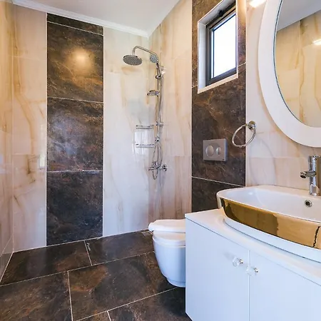 Excellence-seaview Villa *